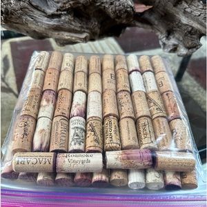200 Natural Wine Corks Bulk Lot – Recycled DIY Crafting– Natural Recycled DIY